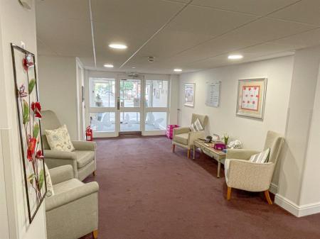 2 bedroom Apartment for sale in Wolsey Court, Leicester