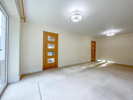 2 bedroom Apartment for sale in Wolsey Court, Leicester