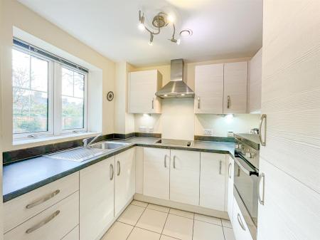 2 bedroom Apartment for sale in Wolsey Court, Leicester