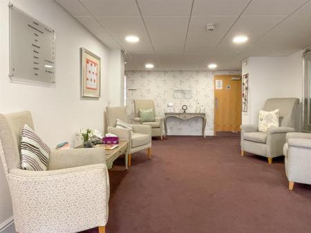 2 bedroom Apartment for sale in Wolsey Court, Leicester