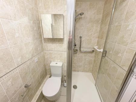 2 bedroom Apartment for sale in Wolsey Court, Leicester