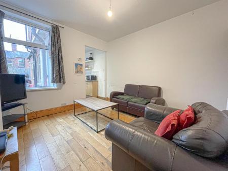 2 bedroom Terraced House for sale in Hartopp Road, Clarendon Park, Leicester