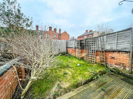 2 bedroom Terraced House for sale in Hartopp Road, Clarendon Park, Leicester
