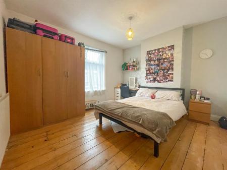 2 bedroom Terraced House for sale in Hartopp Road, Clarendon Park, Leicester