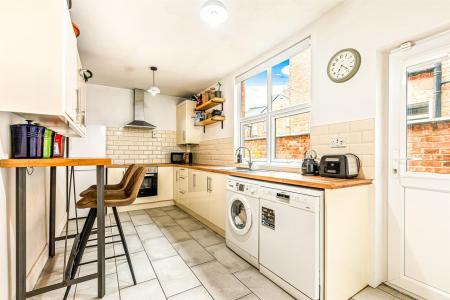3 bedroom Terraced House for sale in Fleetwood Road, Clarendon Park