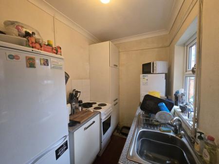 2 bedroom Property to let in Cradock Road, Leicester