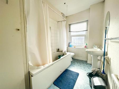 2 bedroom Terraced House for sale in Gaul Street, Leicester