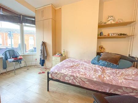 2 bedroom Terraced House for sale in Gaul Street, Leicester