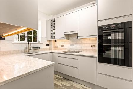 2 bedroom Apartment for sale in Stoneygate Court, Leicester