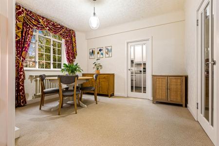 2 bedroom Apartment for sale in Stoneygate Court, Leicester