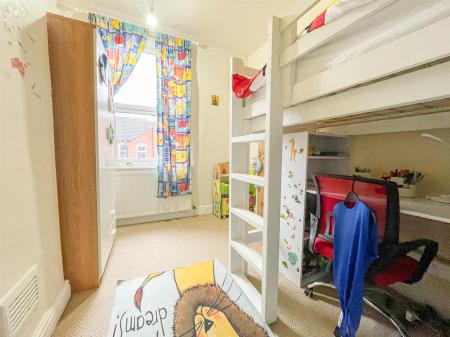 2 bedroom Terraced House for sale in Oxford Road, Leicester