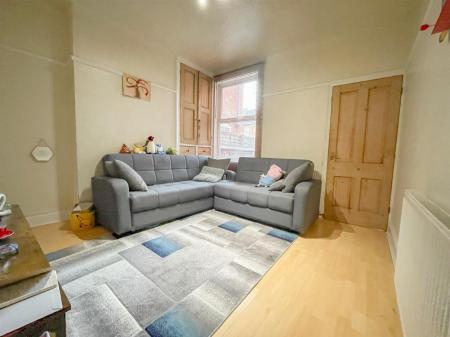 2 bedroom Terraced House for sale in Oxford Road, Leicester