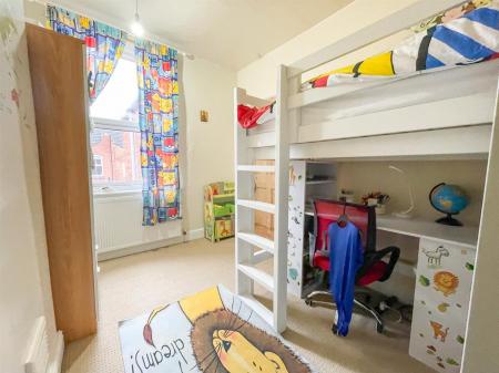 2 bedroom Terraced House for sale in Oxford Road, Leicester