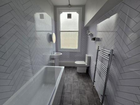 1 bedroom Property to let in Stoneygate Road, Stoneygate