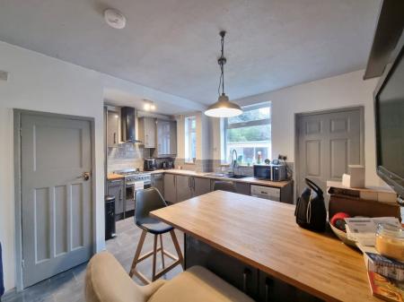 3 bedroom Property to let in Belmont Street, Leicester