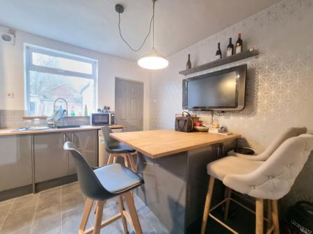 3 bedroom Property to let in Belmont Street, Leicester