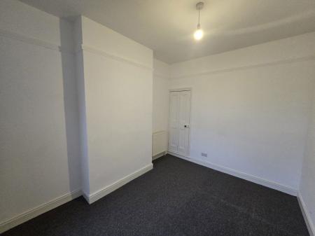 2 bedroom Property to let in Fosse Road North, Leicester