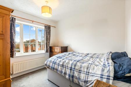 4 bedroom Terraced House for sale in Erringtons Close, Oadby, Leicester