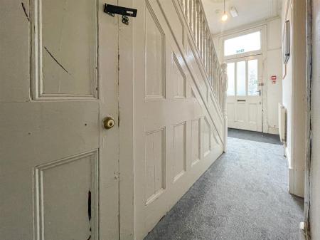 5 bedroom Terraced House for sale in Severn Street, Leicester