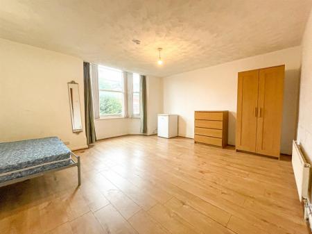 5 bedroom Terraced House for sale in Severn Street, Leicester