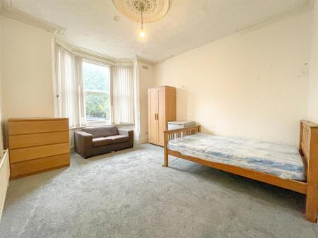 5 bedroom Terraced House for sale in Severn Street, Leicester