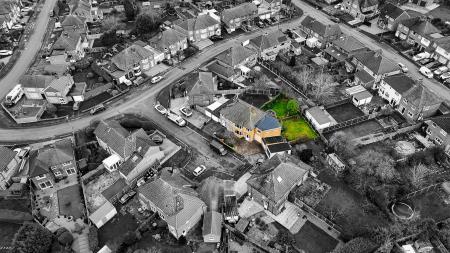 4 bedroom Semi-detached house for sale in Breedon Avenue, Wigston