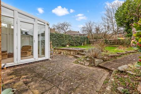 4 bedroom Semi-detached house for sale in Breedon Avenue, Wigston