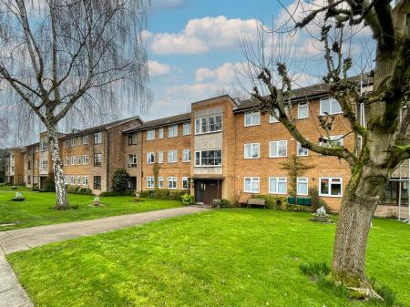 2 bedroom Apartment for sale in Dukes Drive, Leicester