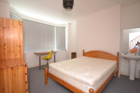 5 bedroom Semi-detached house for sale in Birchfields Road, Fallowfield, Manchester, M14