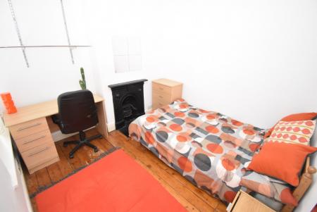 5 bedroom Terraced House for sale in Whitby Road, Fallowfield, Manchester, M14