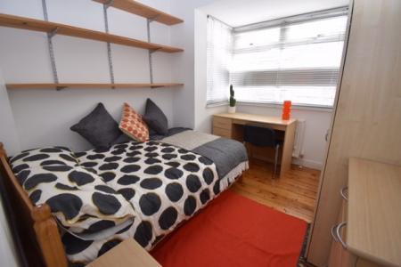 5 bedroom Terraced House for sale in Braemar Road, Fallowfield, Manchester, M14