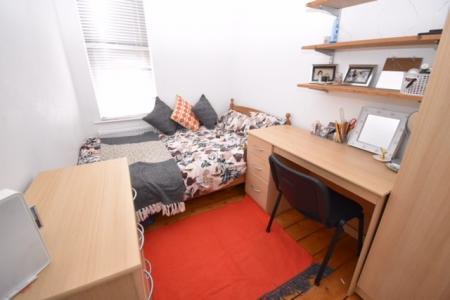 5 bedroom Terraced House for sale in Braemar Road, Fallowfield, Manchester, M14