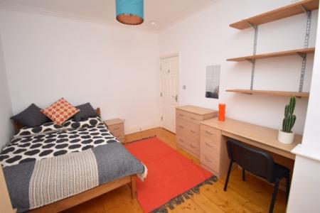 5 bedroom Terraced House for sale in Braemar Road, Fallowfield, Manchester, M14