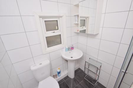 5 bedroom Detached house to let in Albion Road, Fallowfield, Manchester, M14