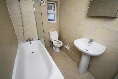 1 bedroom Town house to let in HOUSESHARE Aubrey Road, Fallowfield, Manchester, M14
