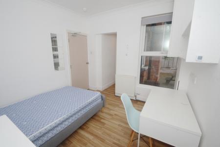 1 bedroom Town house to let in HOUSESHARE Aubrey Road, Fallowfield, Manchester, M14
