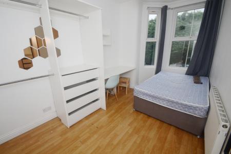 1 bedroom Town house to let in HOUSESHARE Aubrey Road, Fallowfield, Manchester, M14