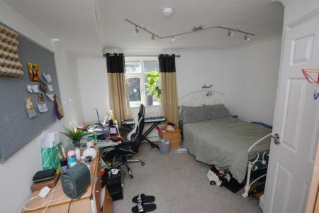 1 bedroom End of terrace house to let in Houseshare Kingswood Road, Fallowfield, Manchester, M14