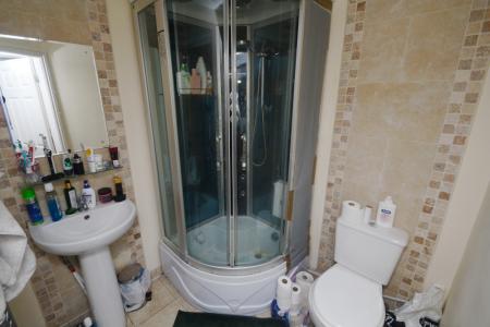 1 bedroom End of terrace house to let in Houseshare Kingswood Road, Fallowfield, Manchester, M14