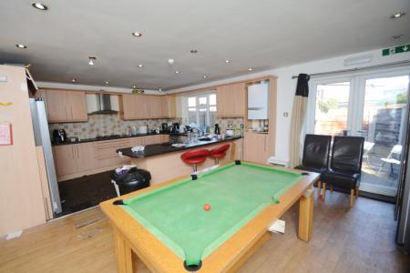 1 bedroom End of terrace house to let in Houseshare Kingswood Road, Fallowfield, Manchester, M14
