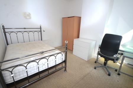 1 bedroom Terraced House to let in HouseShare Kingswood Road, Fallowfield, Manchester, M14