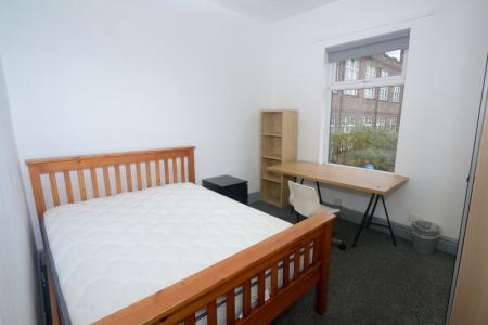 1 bedroom Semi-detached house to let in HouseShare Upper Lloyd Street, Rusholme, Manchester, M14