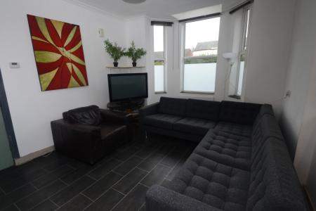 1 bedroom Semi-detached house to let in HouseShare Upper Lloyd Street, Rusholme, Manchester, M14