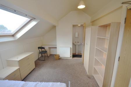 7 bedroom Terraced House to let in Longford Place, Victoria Park, Manchester, M14