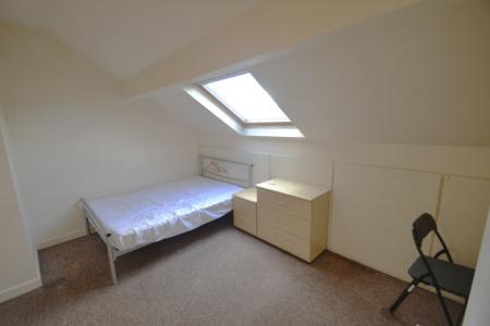 7 bedroom Terraced House to let in Longford Place, Victoria Park, Manchester, M14