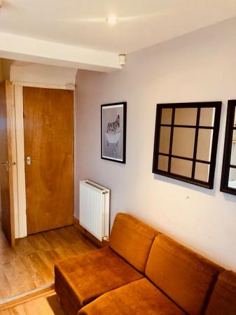 6 bedroom Detached house to let in Moseley Road, Fallowfield, Manchester, M14