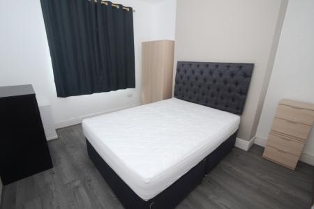 4 bedroom Terraced House to let in Norfolk Street, Salford, M6