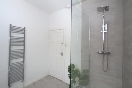 4 bedroom Terraced House to let in Norfolk Street, Salford, M6