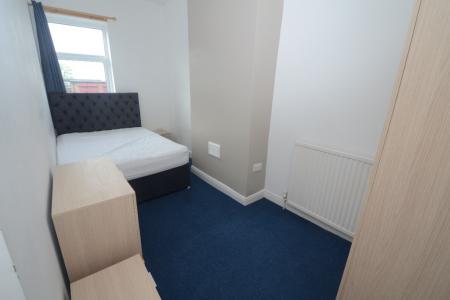 4 bedroom Terraced House to let in Norfolk Street, Salford, M6