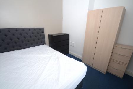 4 bedroom Terraced House to let in Norfolk Street, Salford, M6